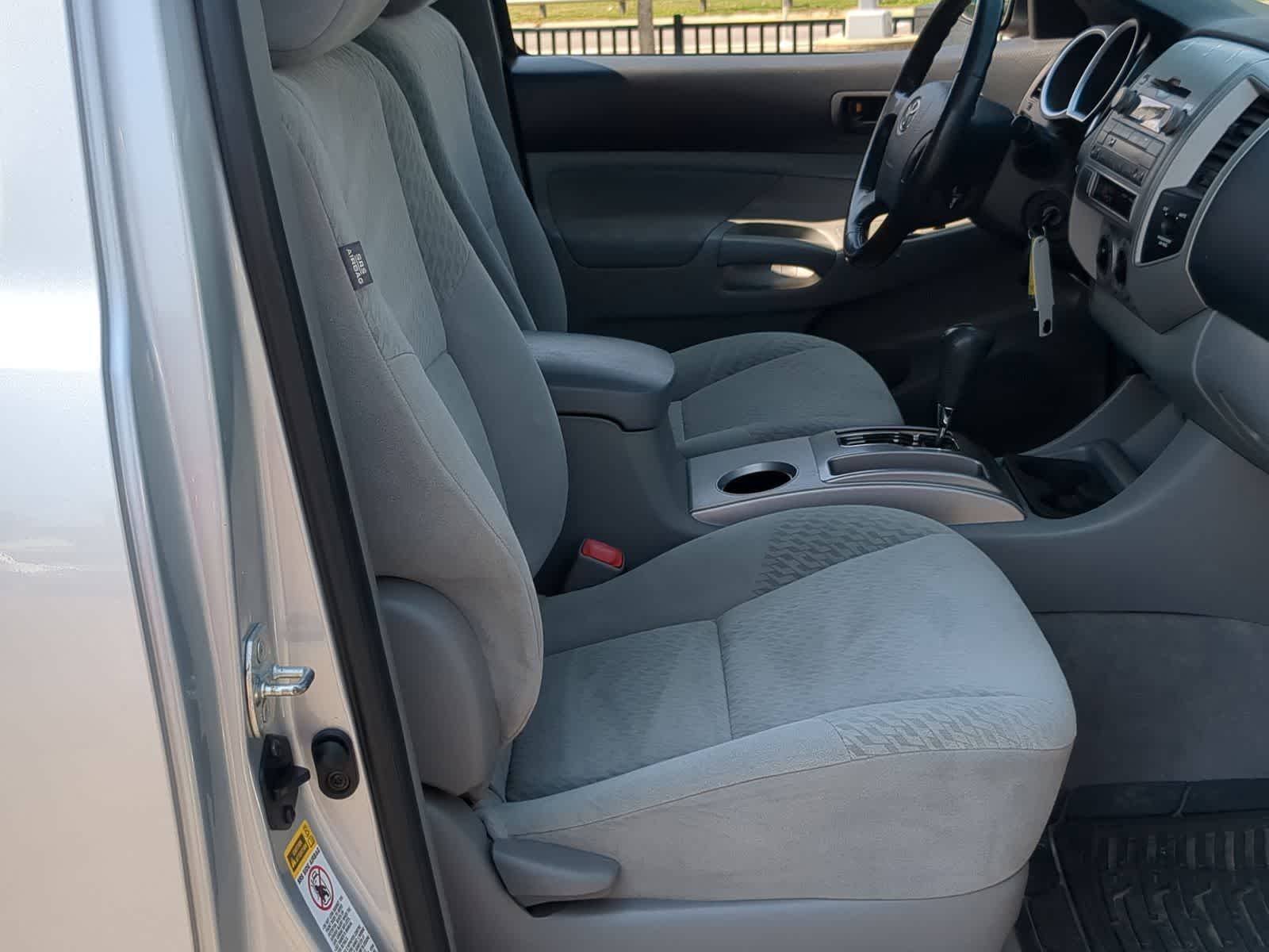 Thumbnail: 2011 Toyota Tacoma - 22