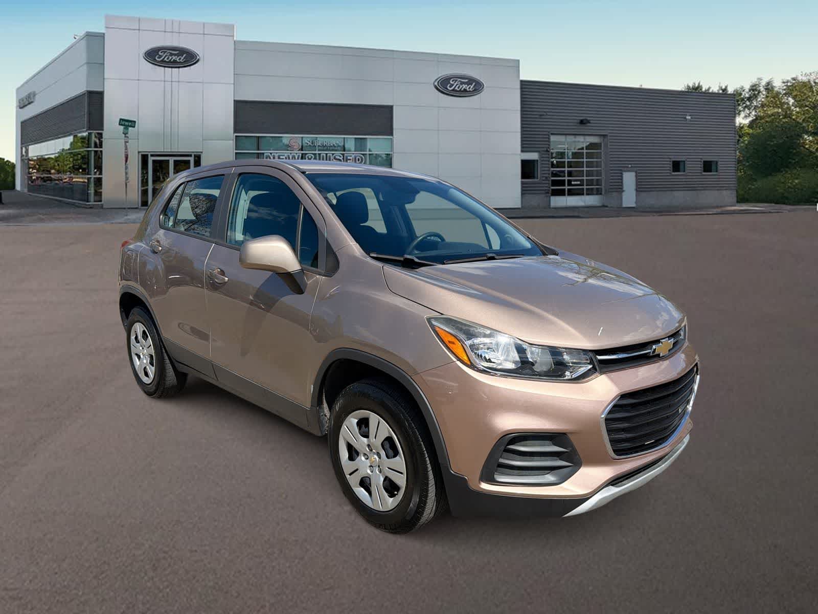 Thumbnail: 2019 Chevrolet Trax - 2