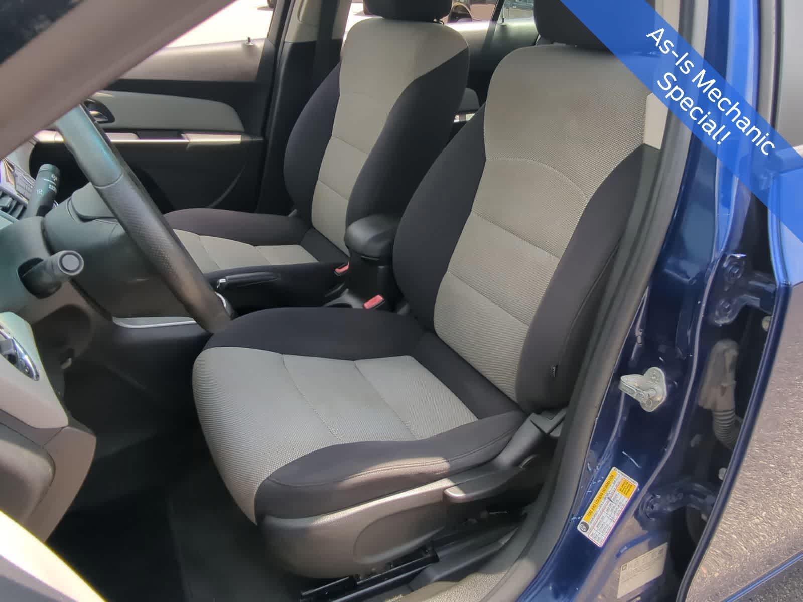 Thumbnail: 2013 Chevrolet Cruze - 17