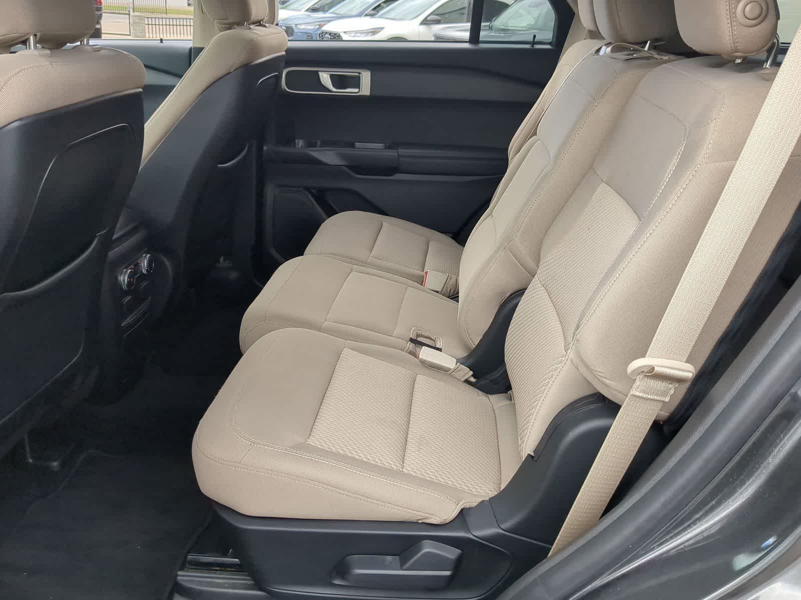 Thumbnail: 2020 Ford Explorer - 22