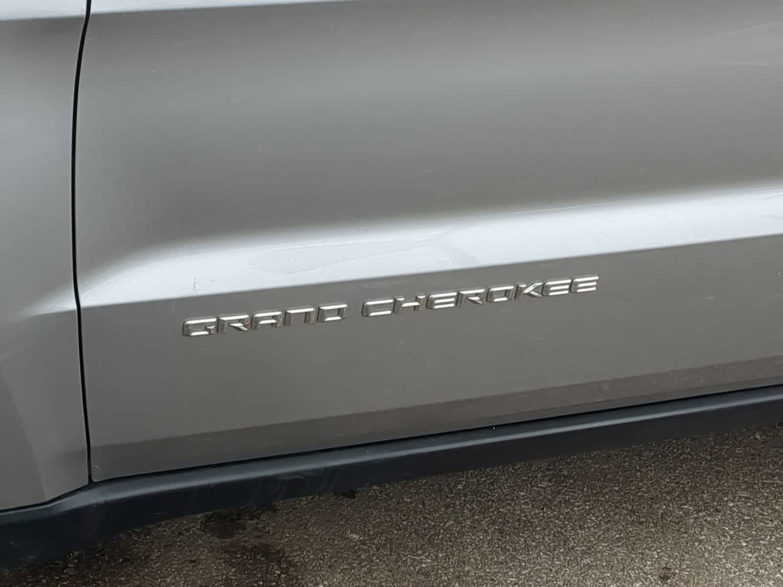 Thumbnail: 2015 Jeep Grand Cherokee - 18