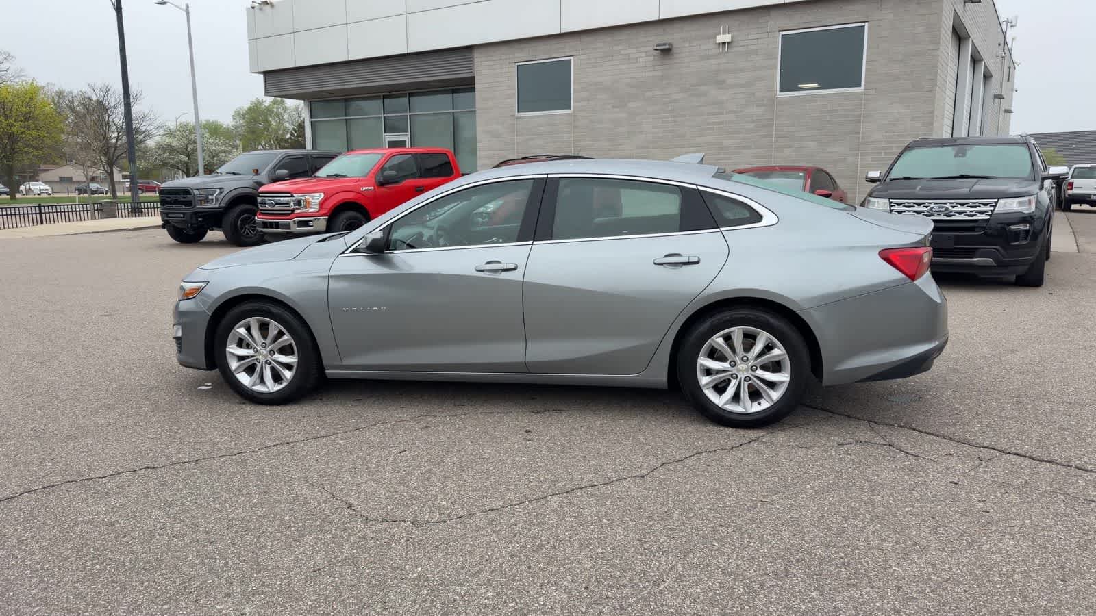 Thumbnail: 2023 Chevrolet Malibu - 6
