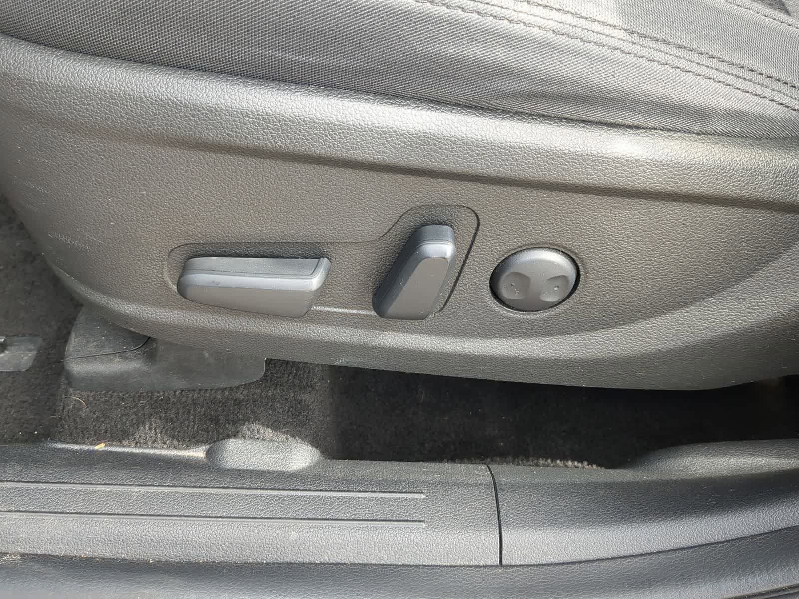 Thumbnail: 2023 Hyundai Santa Fe - 20