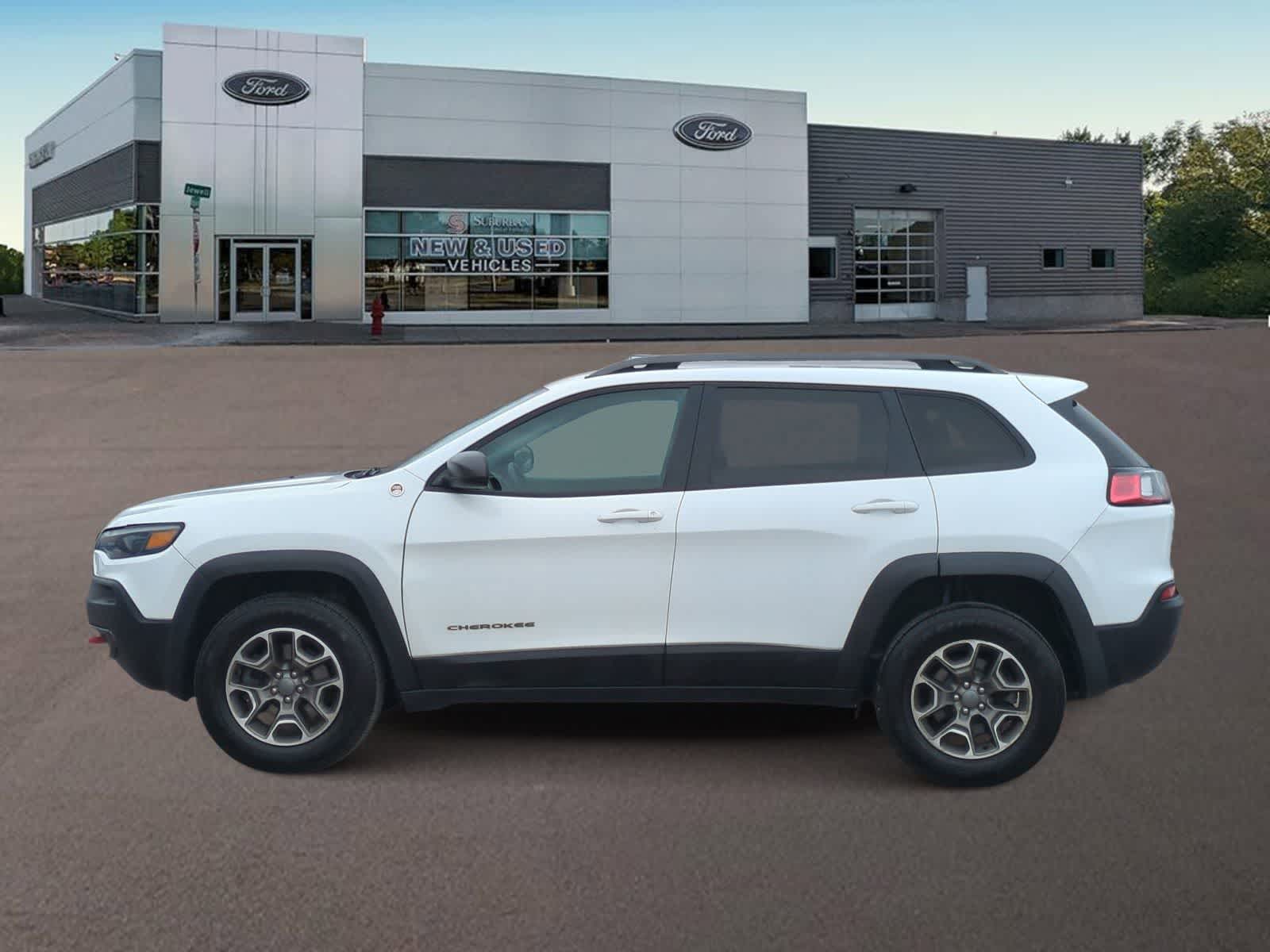 Thumbnail: 2020 Jeep Cherokee - 7