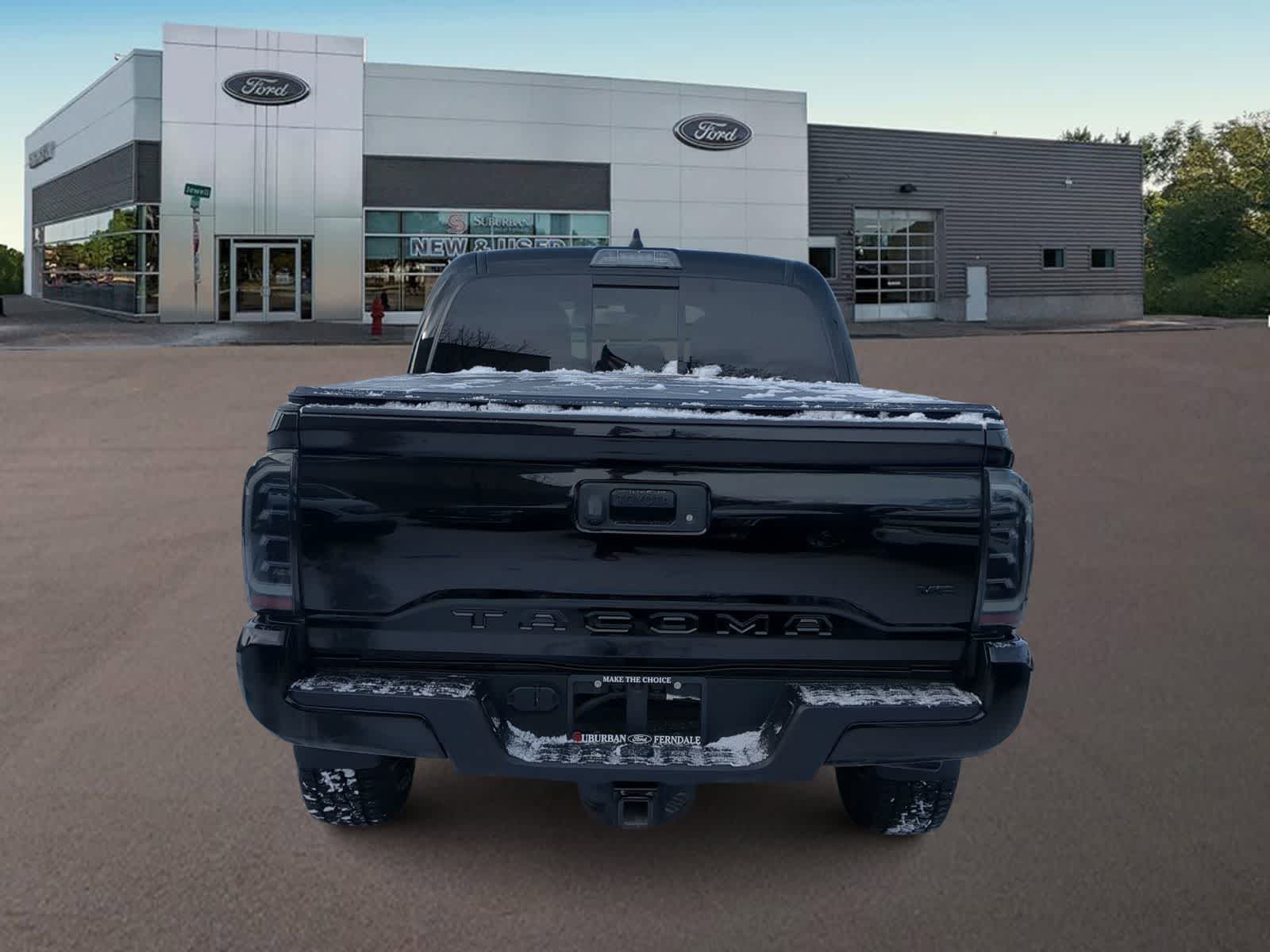 Thumbnail: 2023 Toyota Tacoma - 9