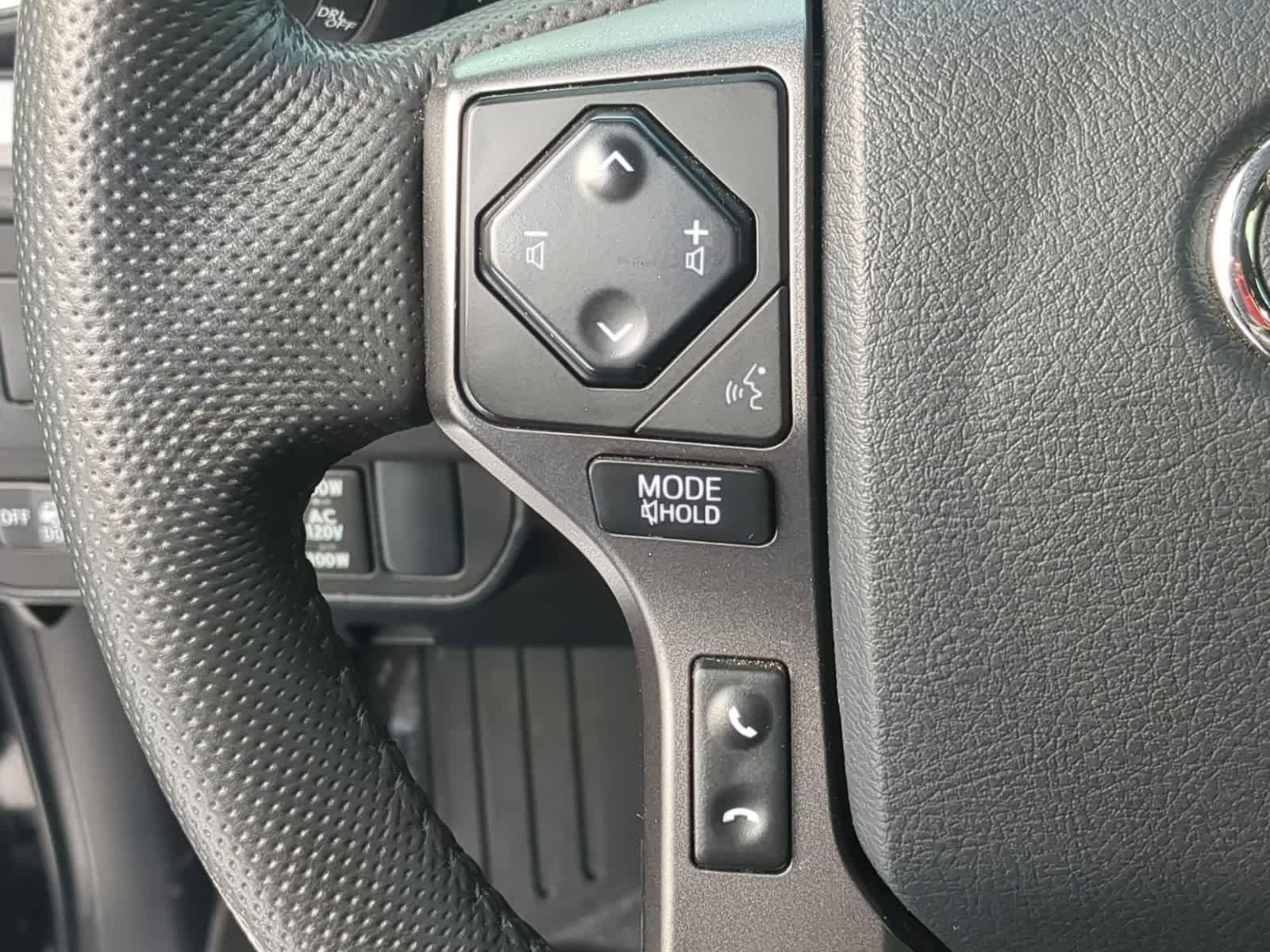 Thumbnail: 2023 Toyota Tacoma - 26