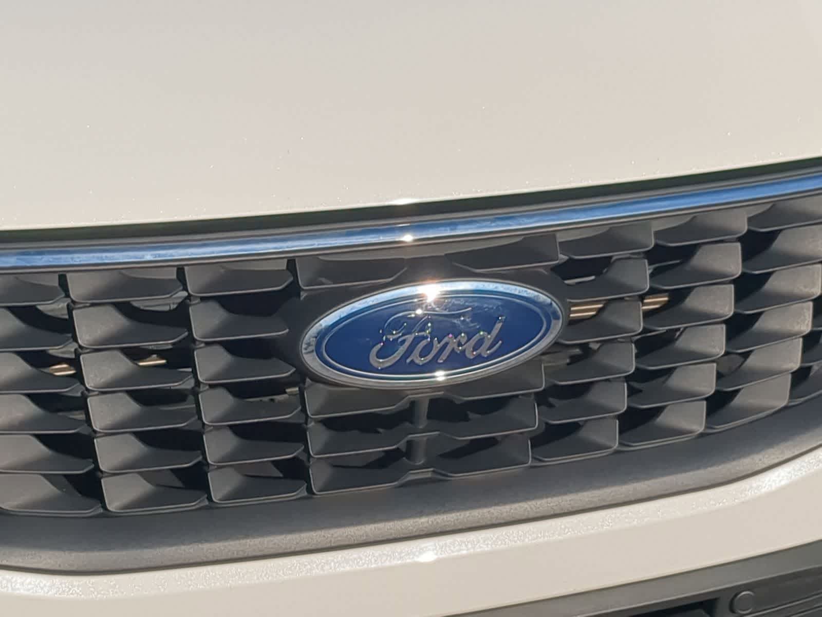 Thumbnail: 2023 Ford Escape - 15