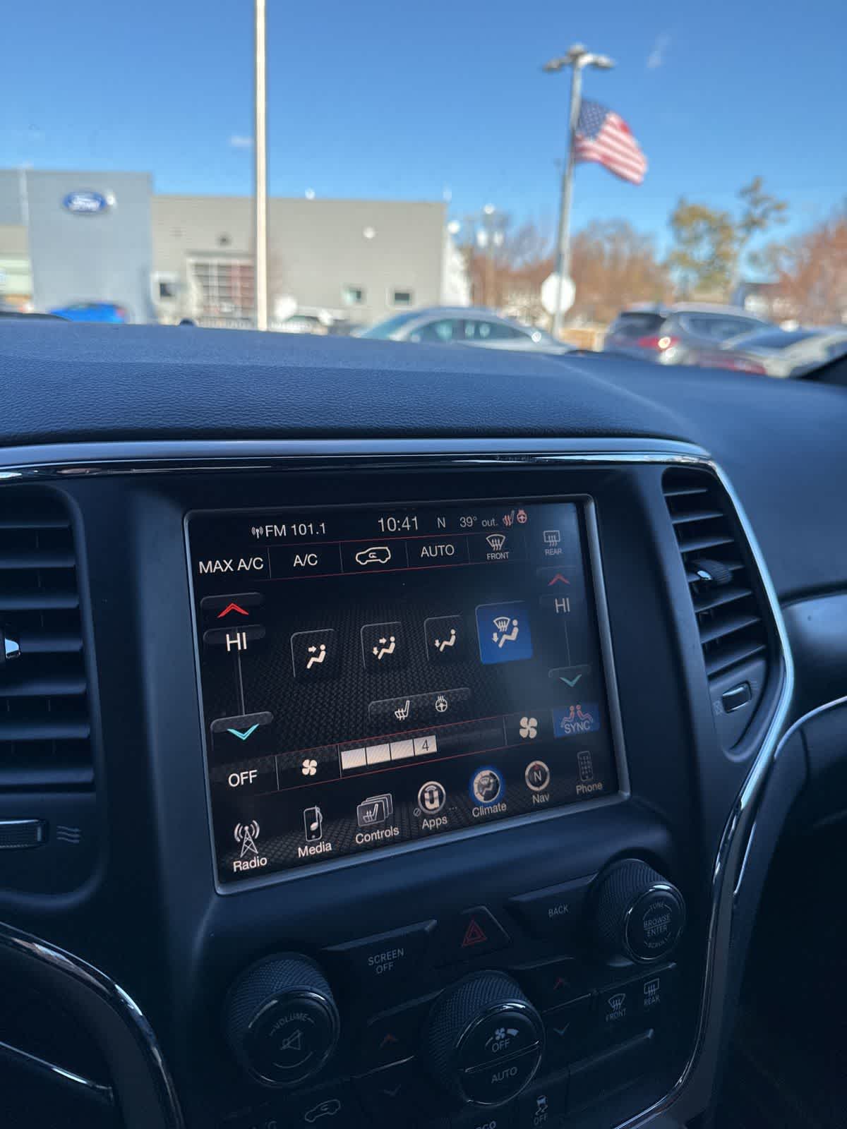 Thumbnail: 2015 Jeep Grand Cherokee - 35