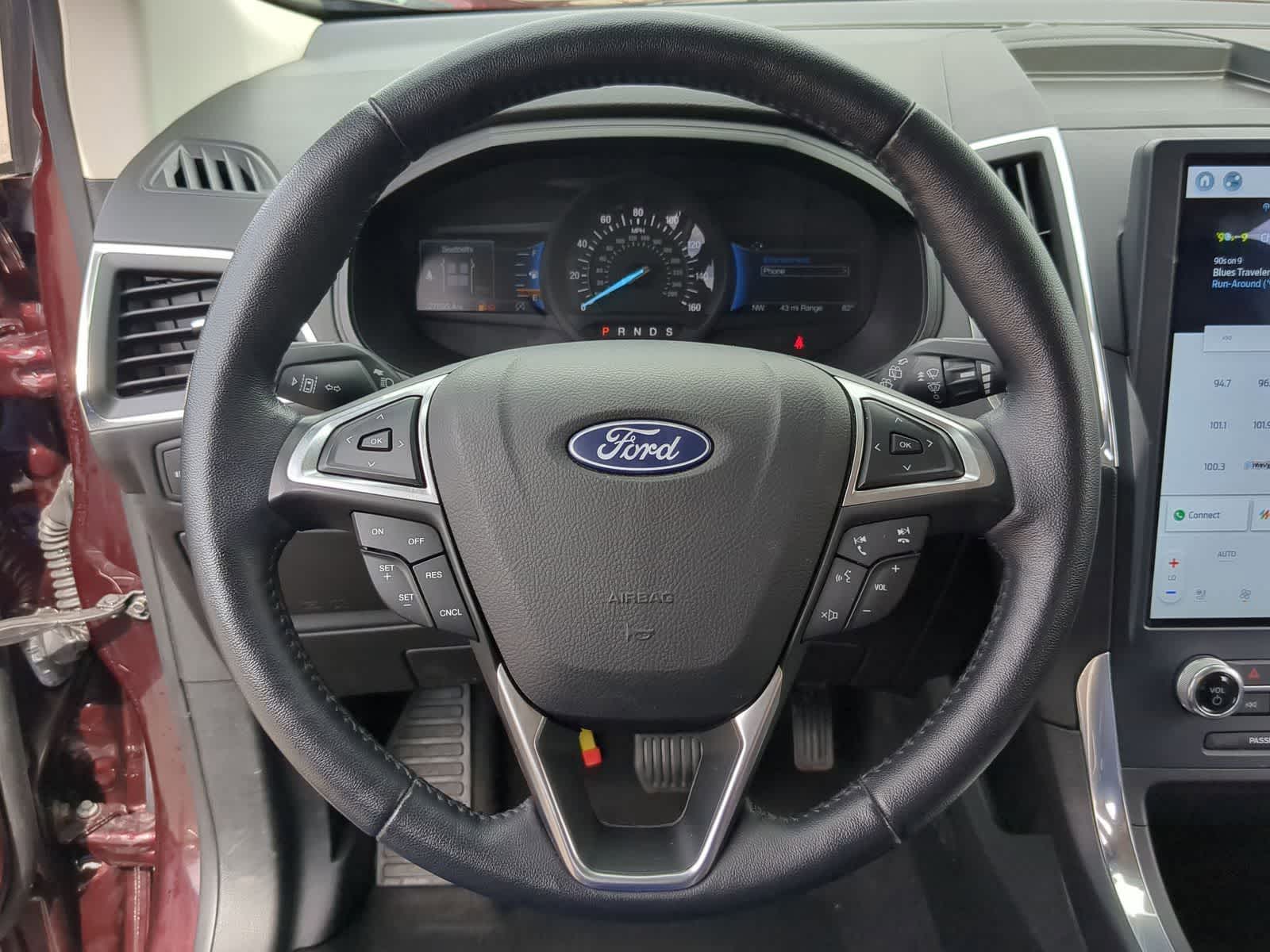 Thumbnail: 2023 Ford Edge - 26