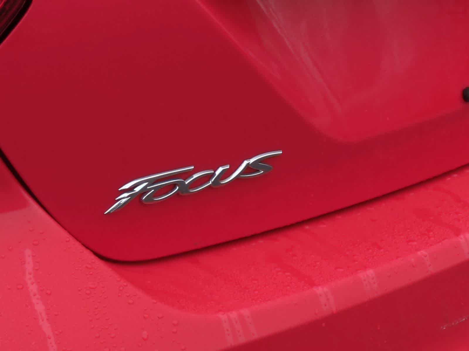 Thumbnail: 2012 Ford Focus - 14