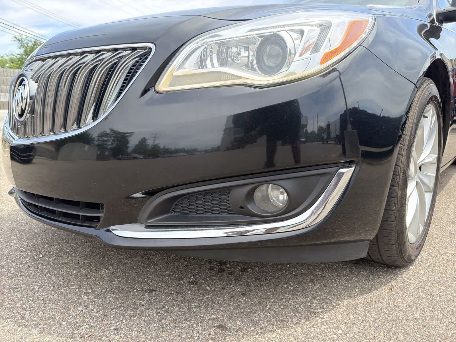 Thumbnail: 2016 Buick Regal - 15