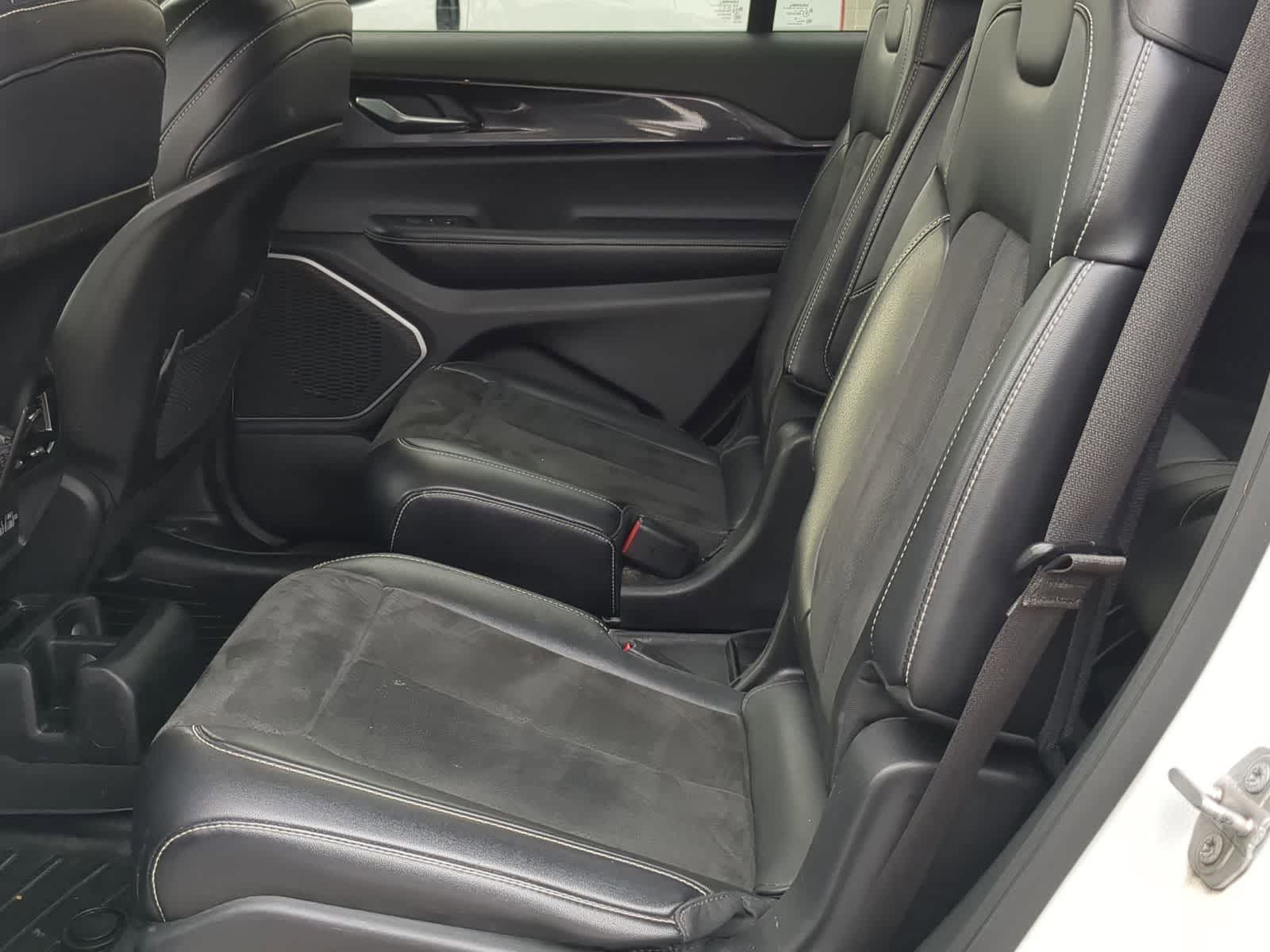 Thumbnail: 2021 Jeep Grand Cherokee L - 26