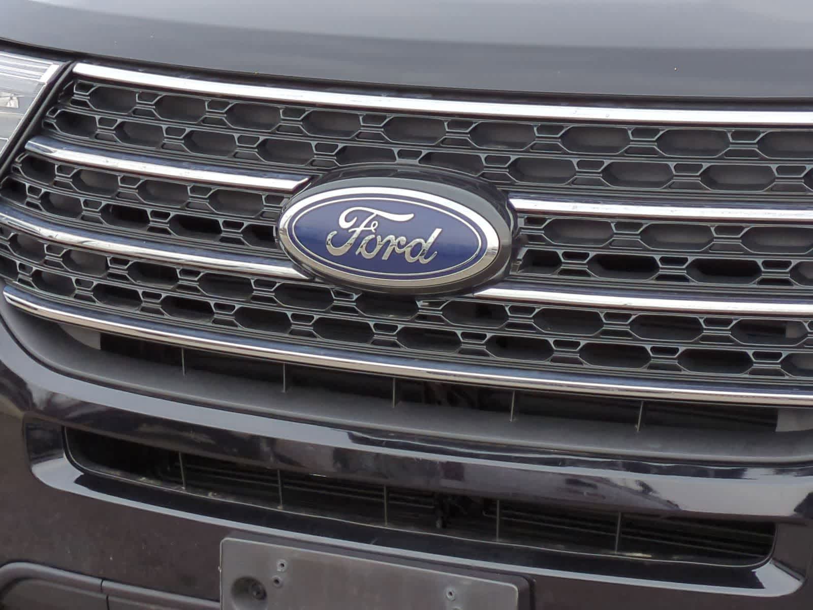 Thumbnail: 2020 Ford Explorer - 16