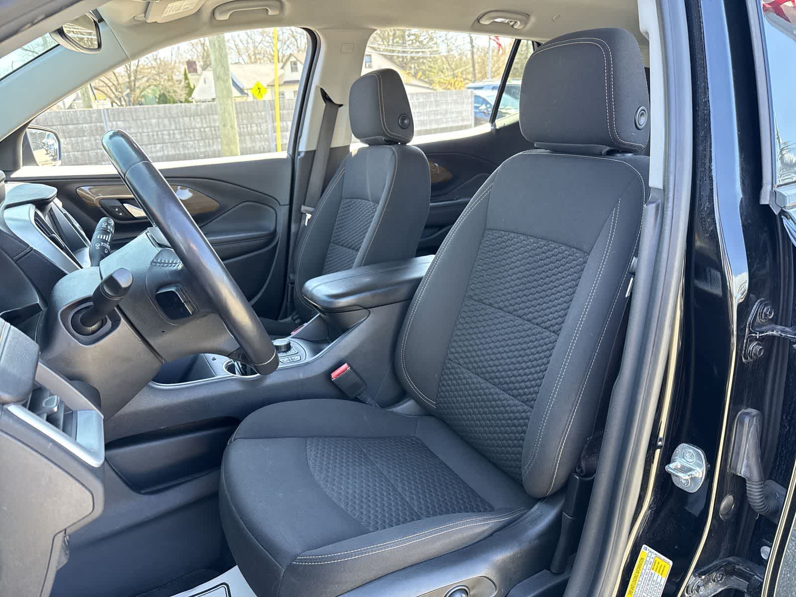 Thumbnail: 2020 GMC Terrain - 22
