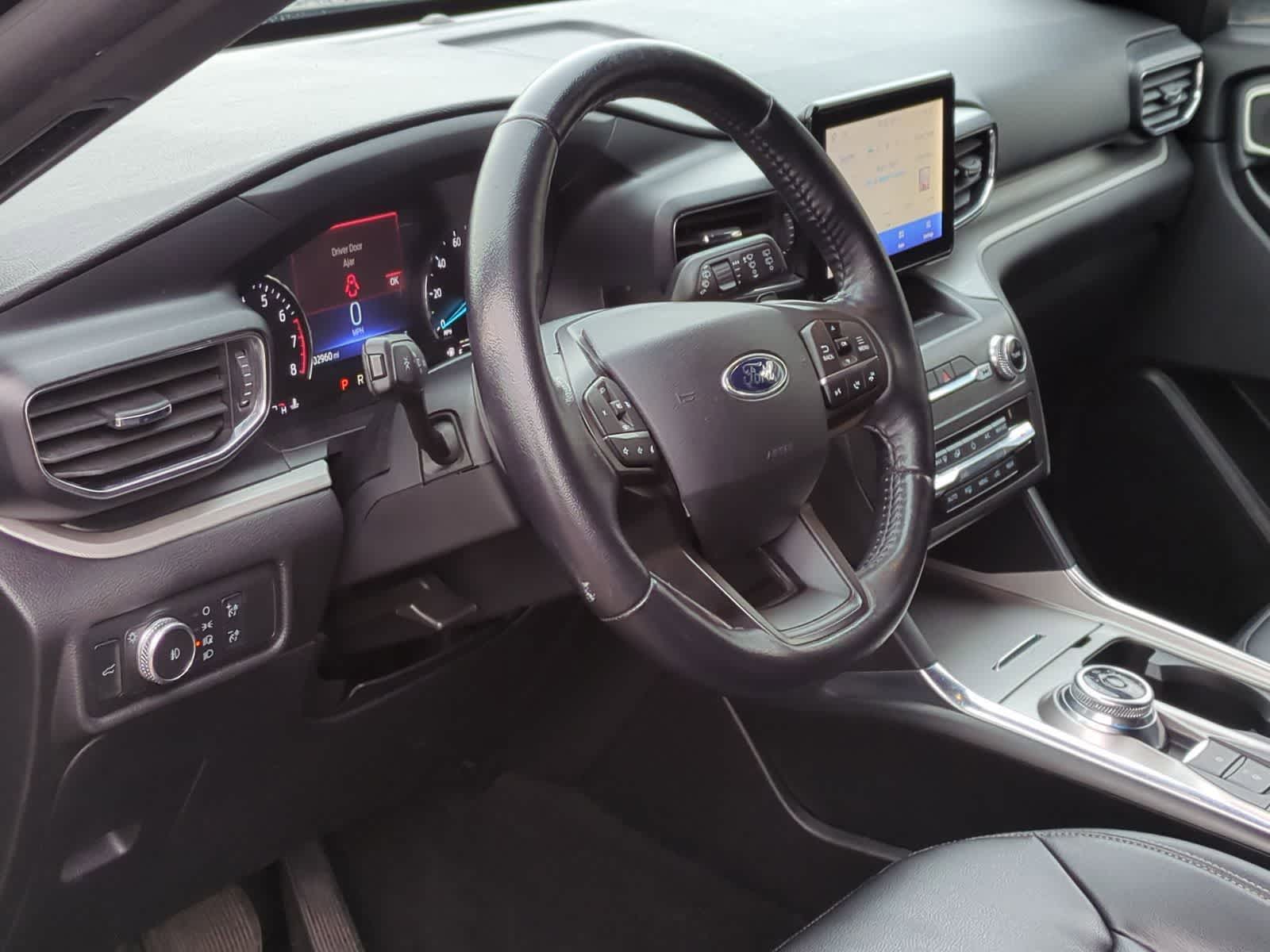 Thumbnail: 2020 Ford Explorer - 14