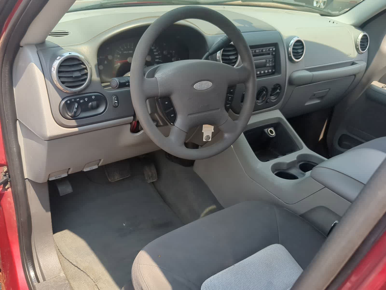 Thumbnail: 2004 Ford Expedition - 11