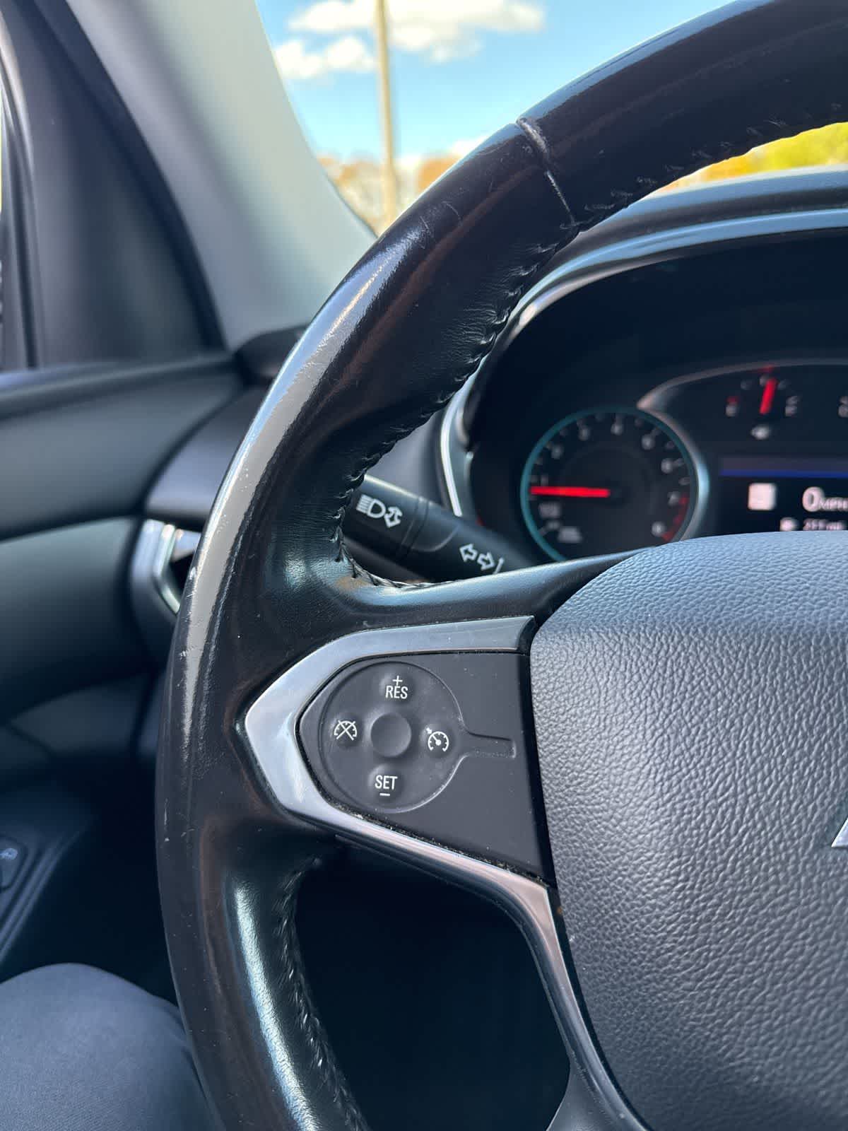 Thumbnail: 2020 Chevrolet Traverse - 21