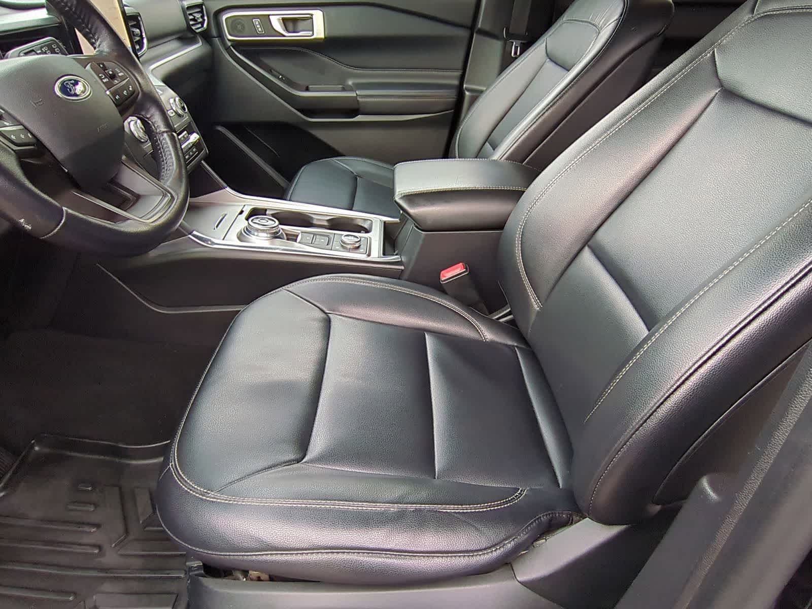 Thumbnail: 2020 Ford Explorer - 21