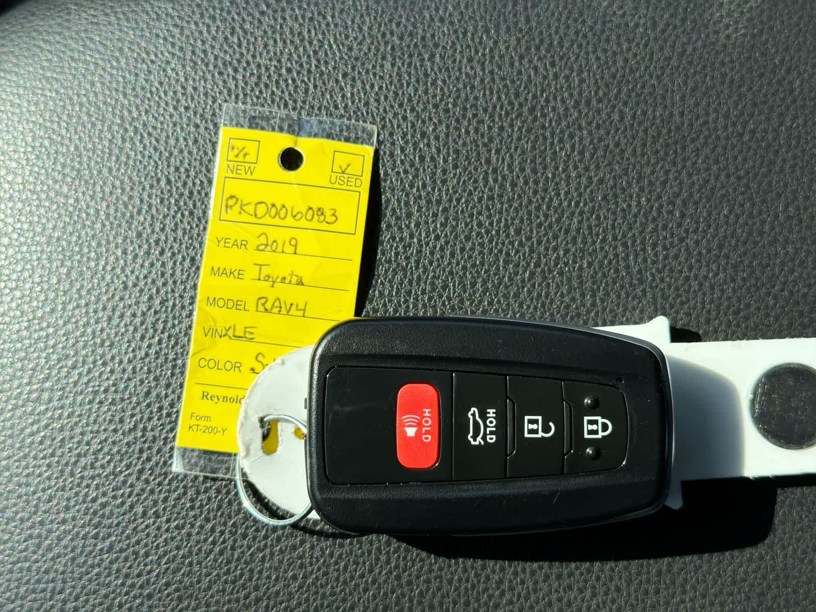 Thumbnail: 2019 Toyota RAV4 - 34