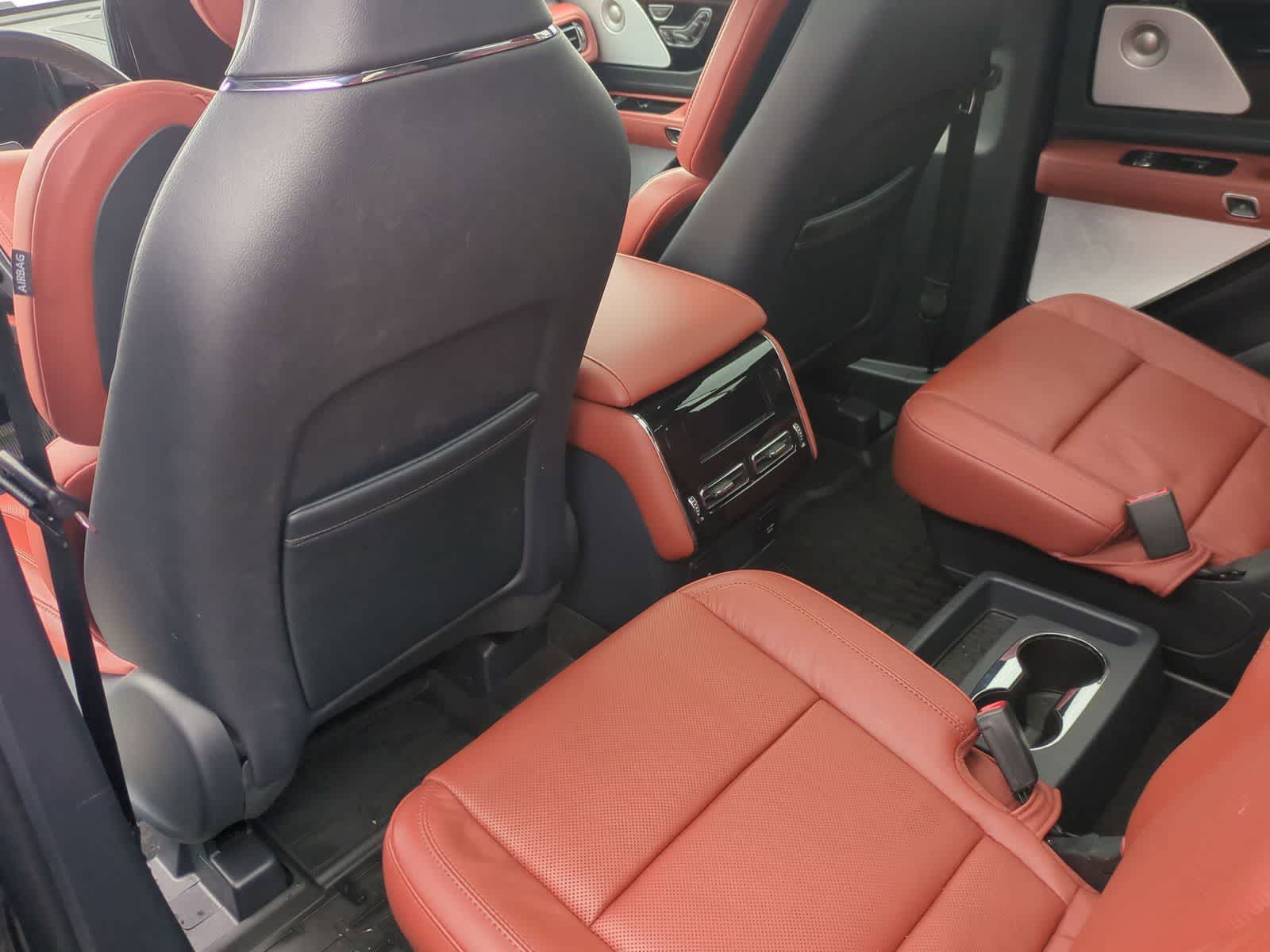 Thumbnail: 2025 Lincoln Aviator - 33