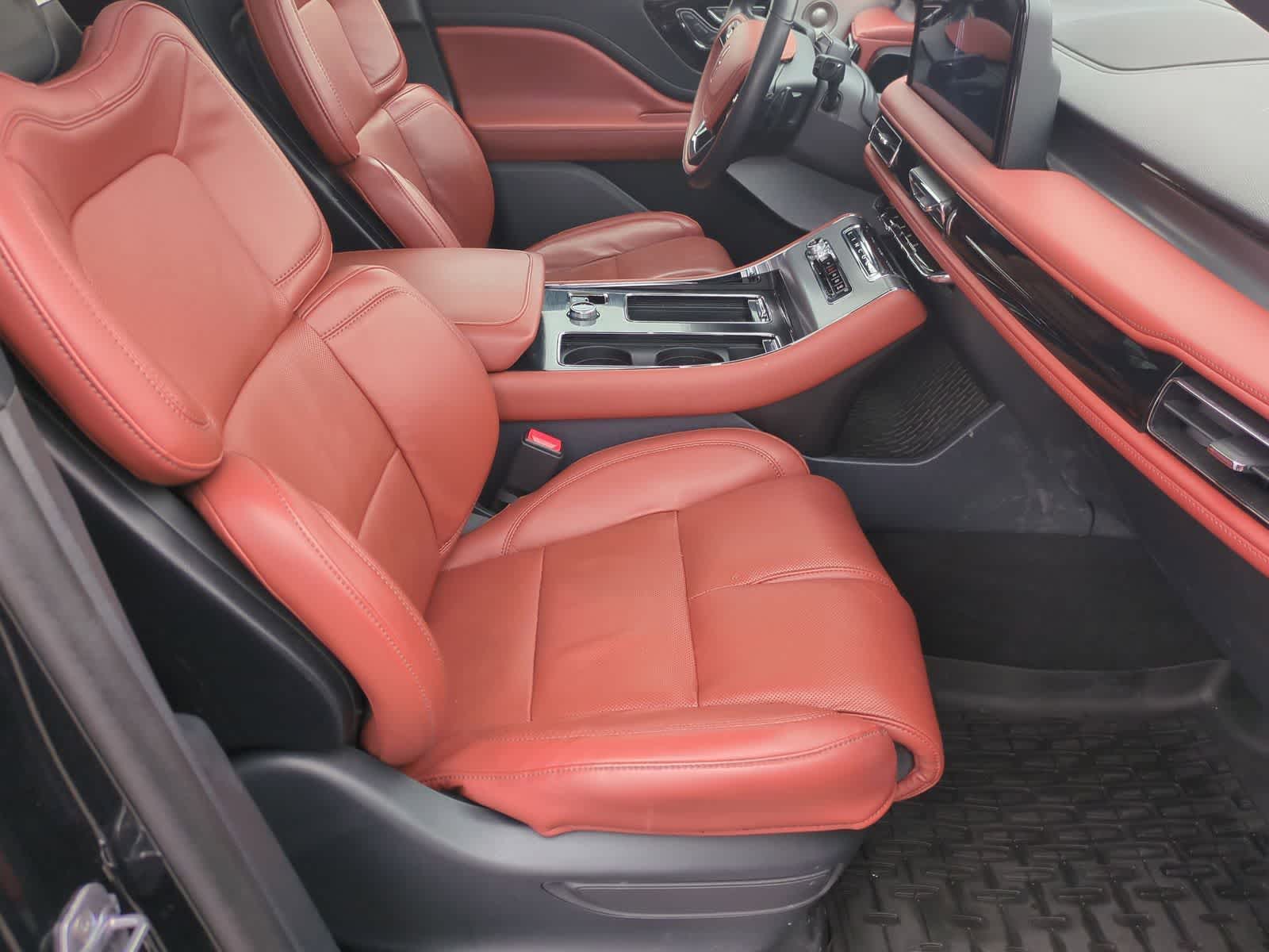 Thumbnail: 2025 Lincoln Aviator - 40