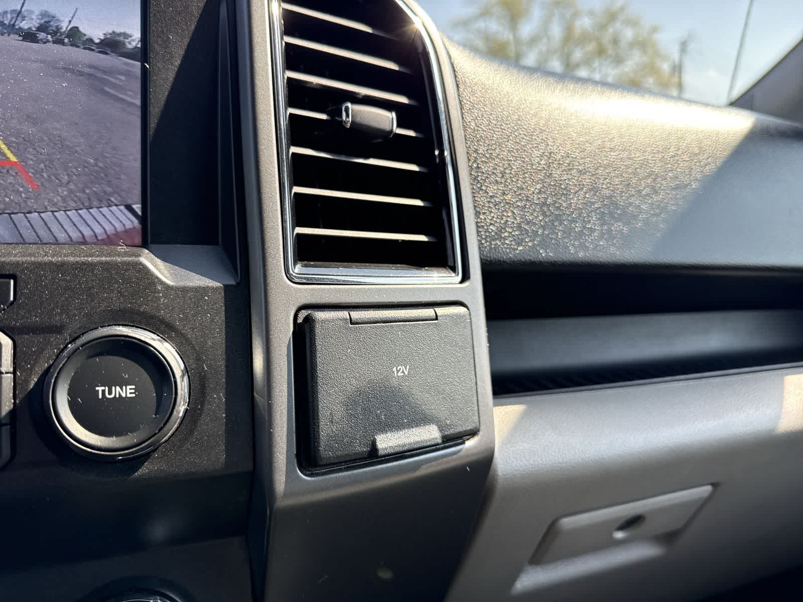 Thumbnail: 2019 Ford F-150 - 32