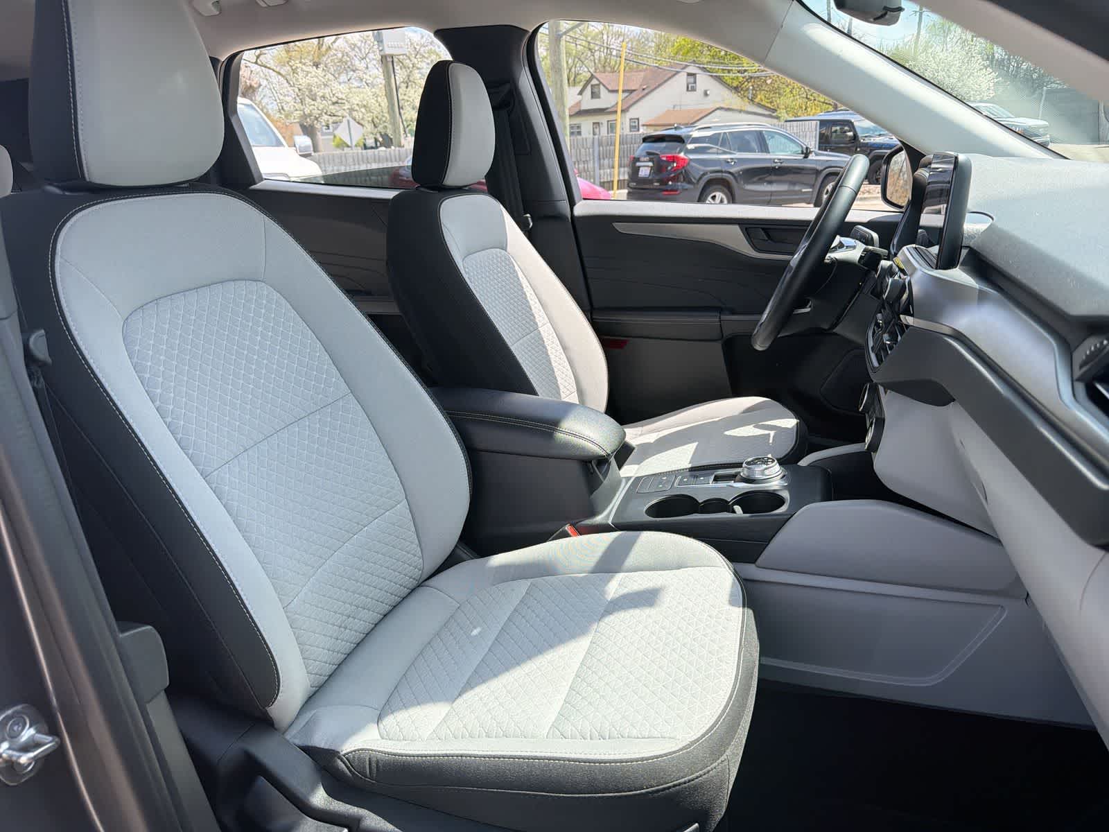 Thumbnail: 2023 Ford Escape - 25