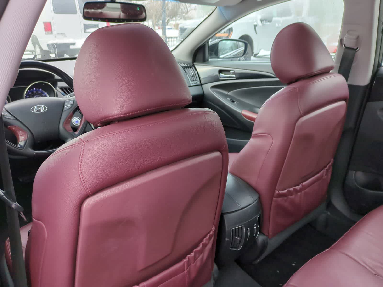 Thumbnail: 2013 Hyundai Sonata - 26