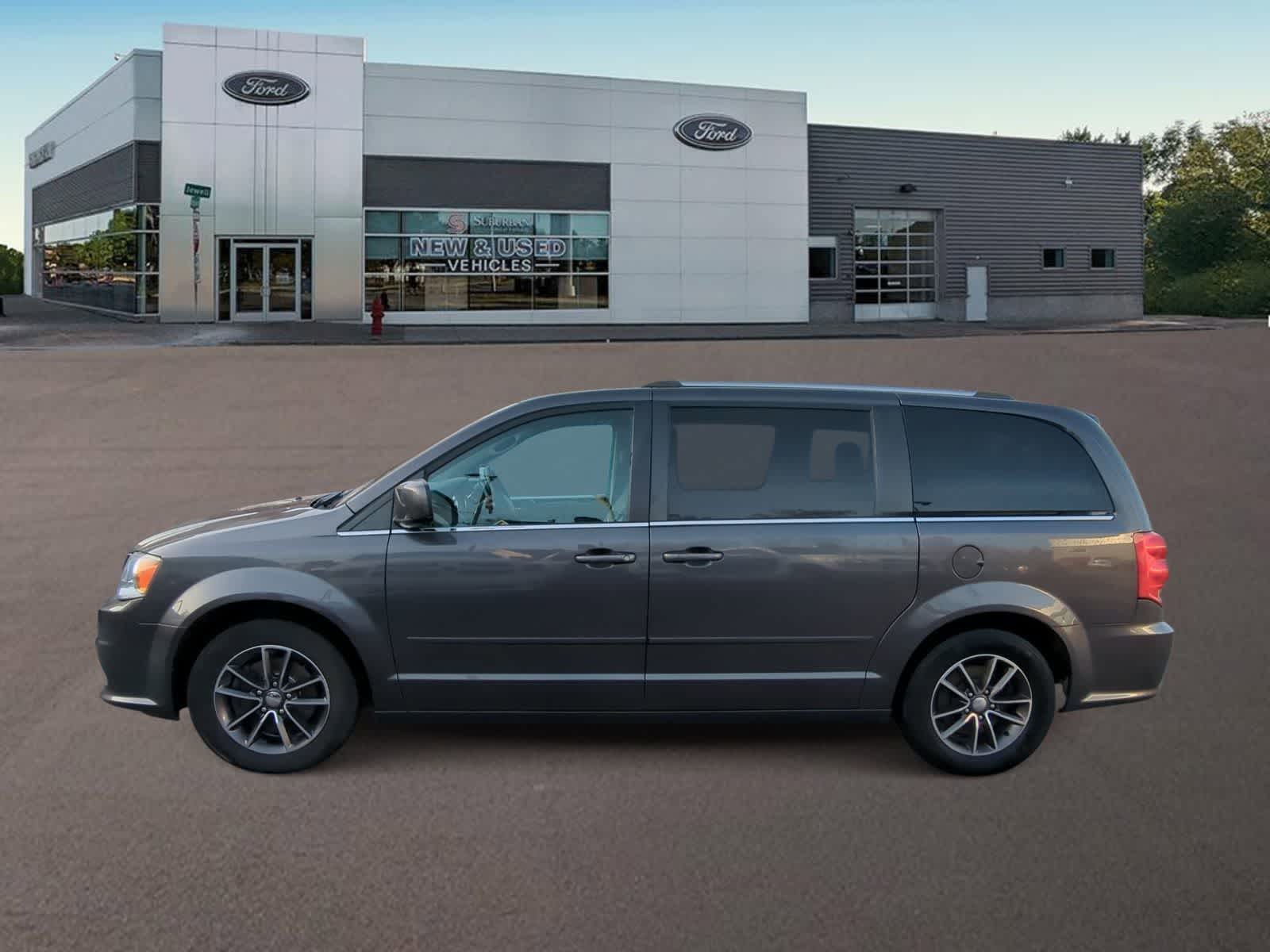 Thumbnail: 2017 Dodge Grand Caravan - 7