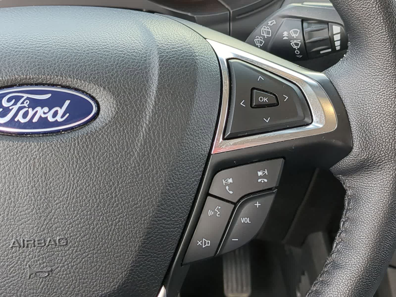 2022 Ford Edge SEL 27