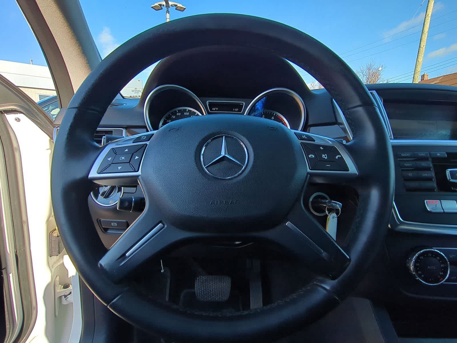 Thumbnail: 2014 Mercedes-Benz M-Class - 30