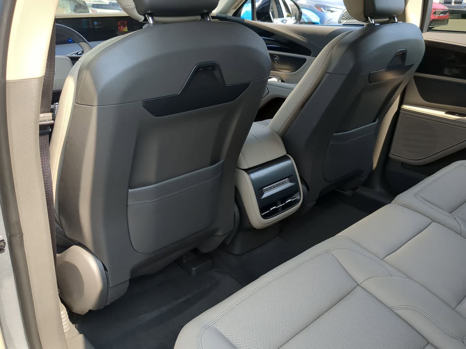 Thumbnail: 2024 Lincoln Nautilus - 22