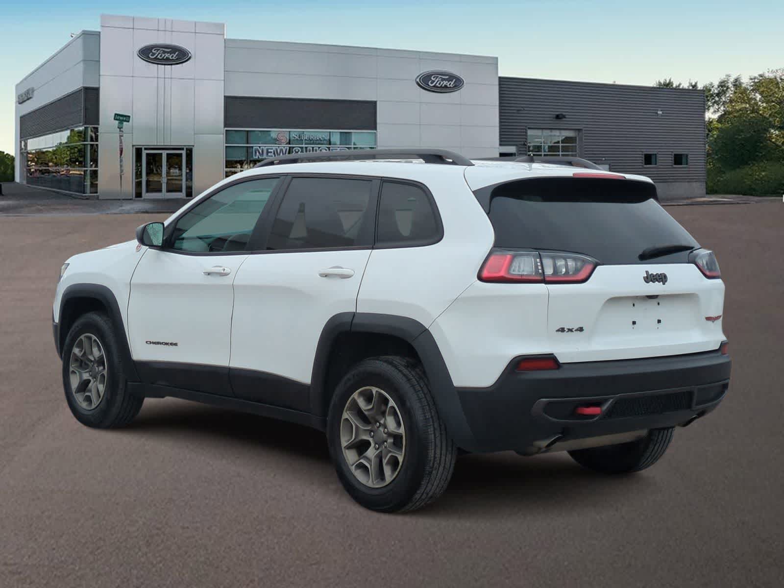 Thumbnail: 2020 Jeep Cherokee - 8