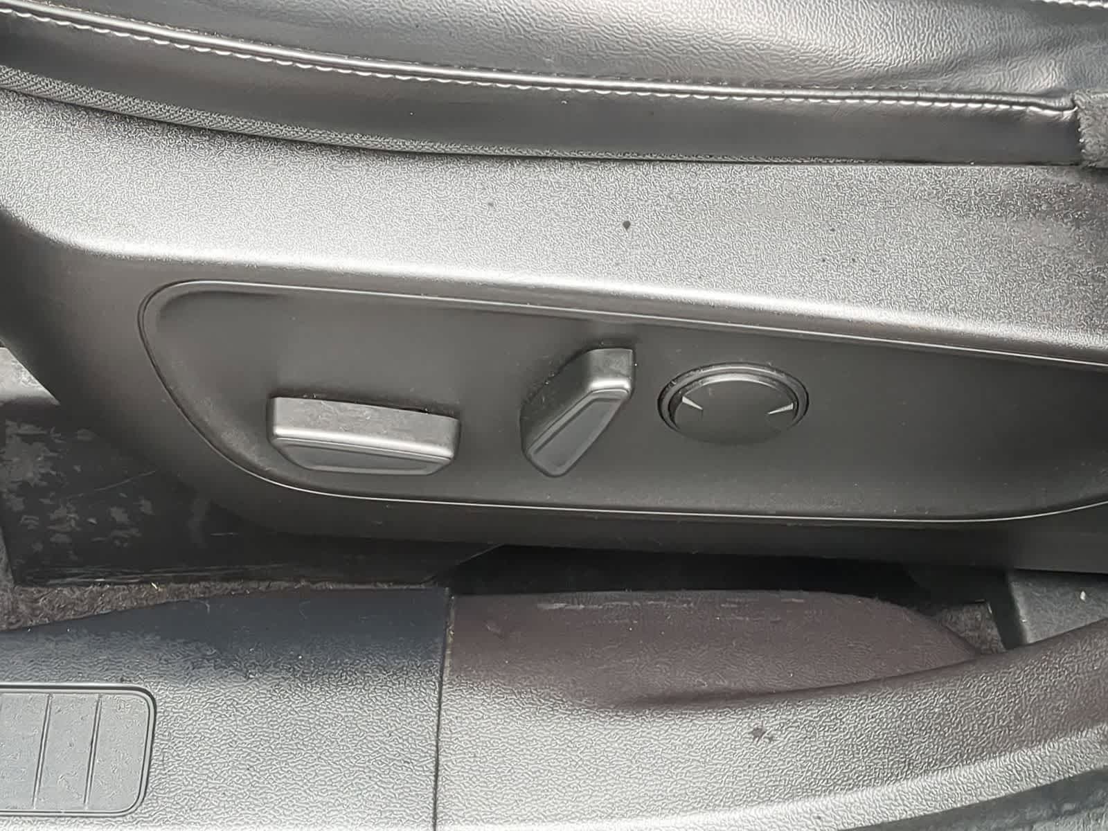 Thumbnail: 2023 Ford Escape - 18