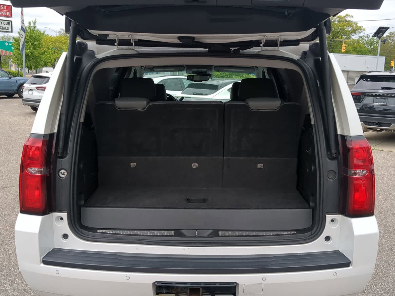 2016 Chevrolet Tahoe LT 39