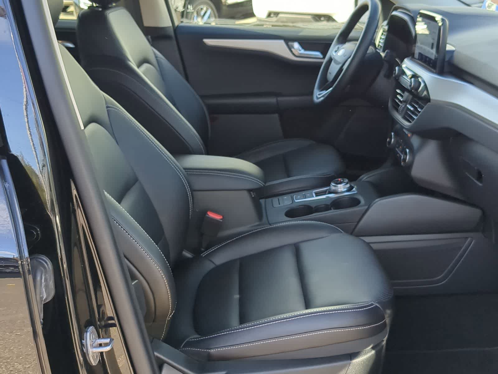 Thumbnail: 2020 Ford Escape - 23