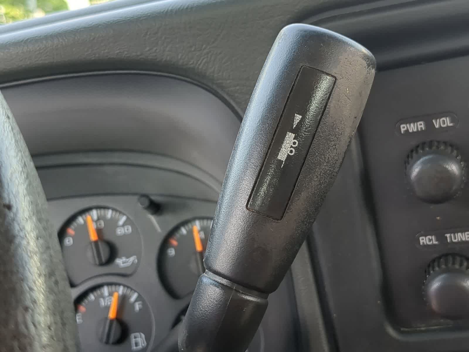 Thumbnail: 2007 GMC Sierra 2500 - 24