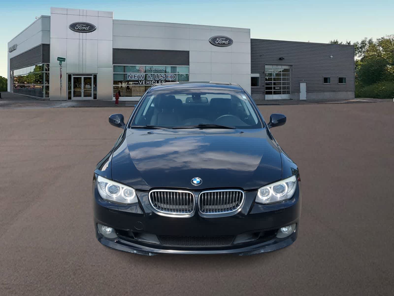 Thumbnail: 2011 BMW 3 Series - 3
