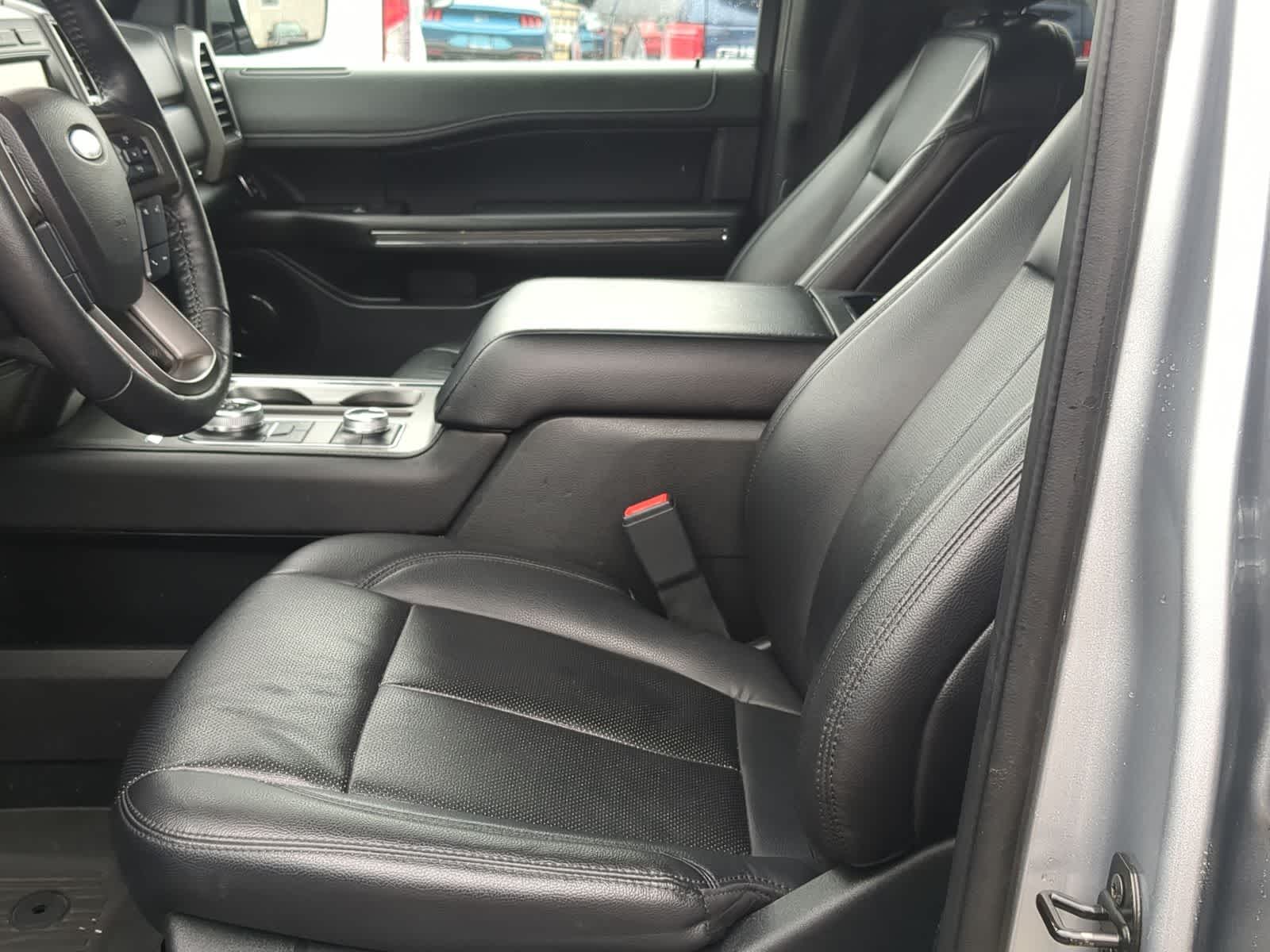 Thumbnail: 2020 Ford Expedition - 22