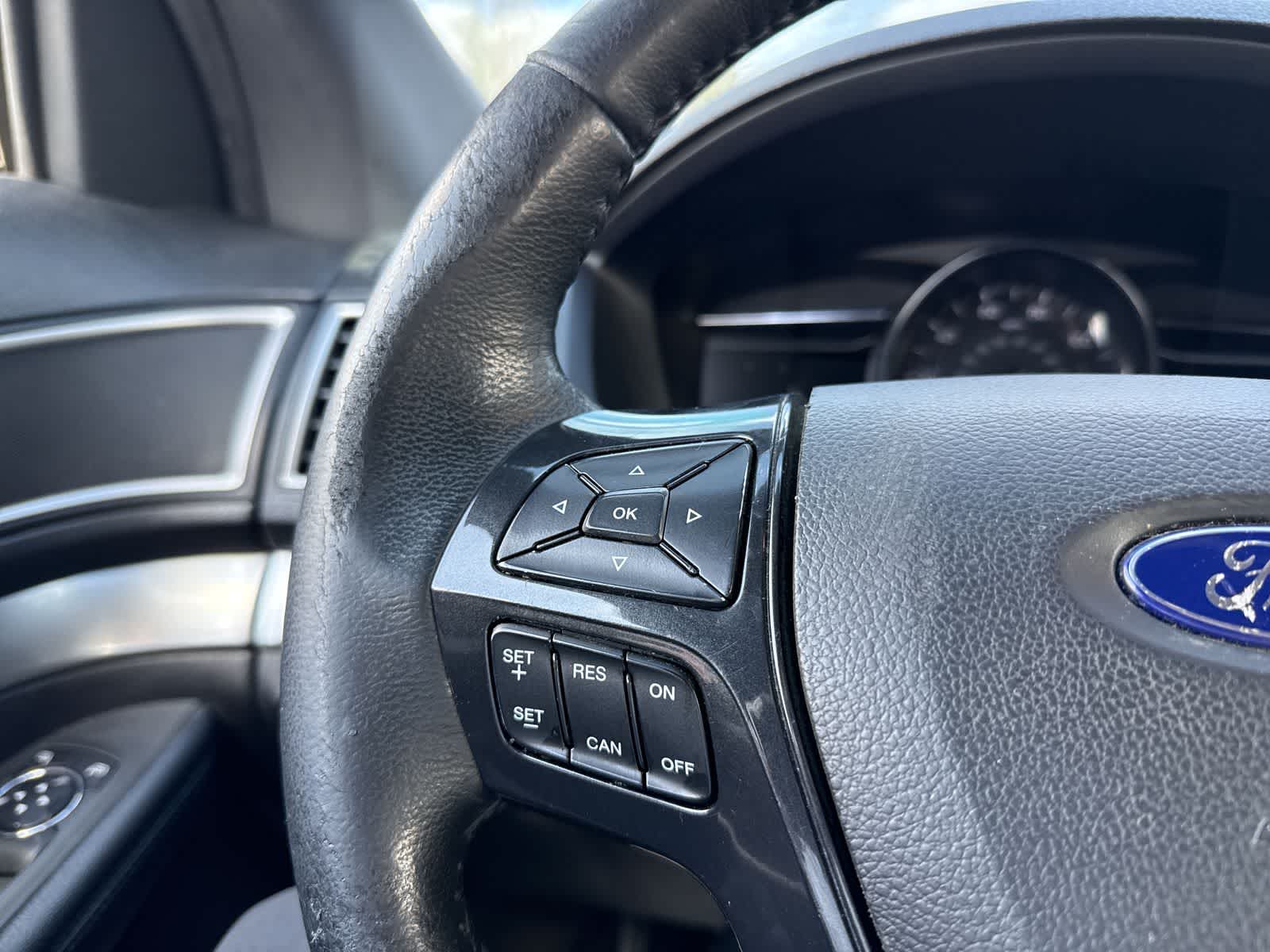 Thumbnail: 2017 Ford Explorer - 30