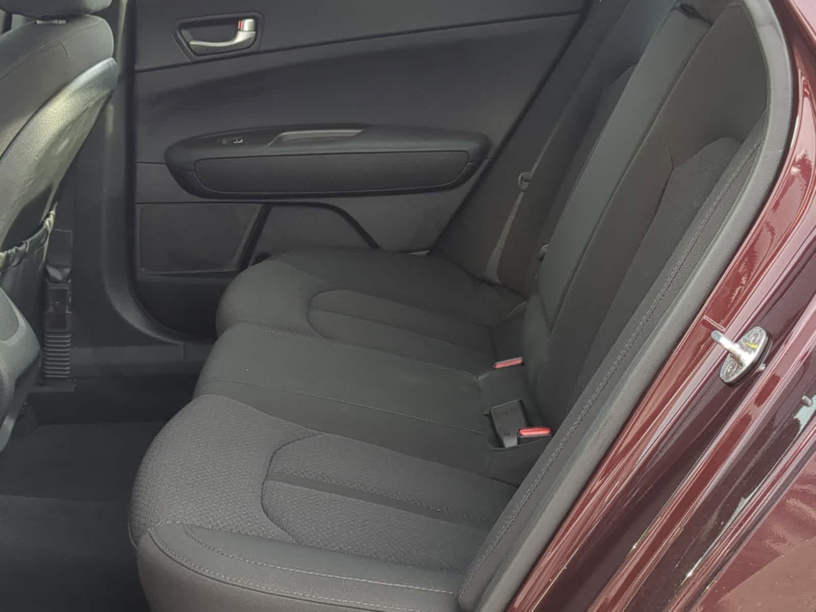 Thumbnail: 2017 Kia Optima - 22