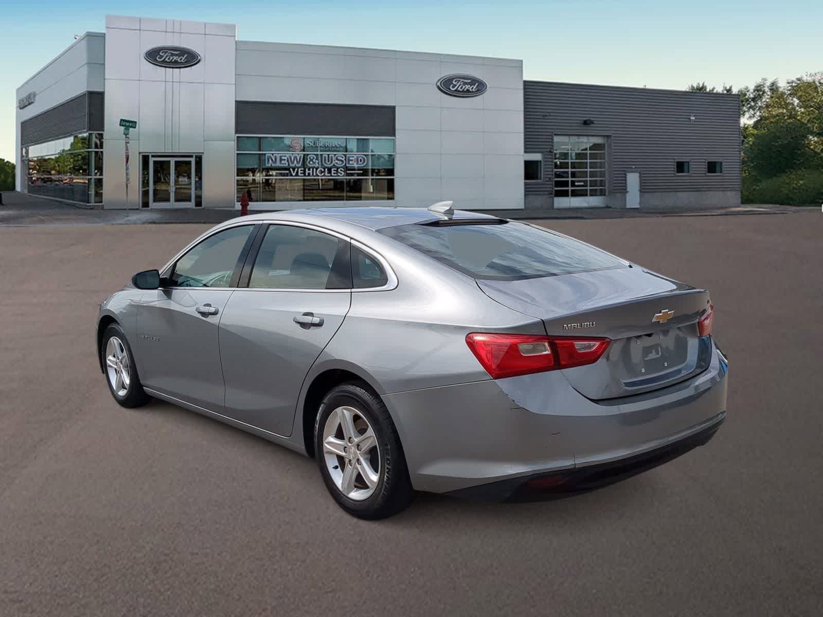 Thumbnail: 2023 Chevrolet Malibu - 8