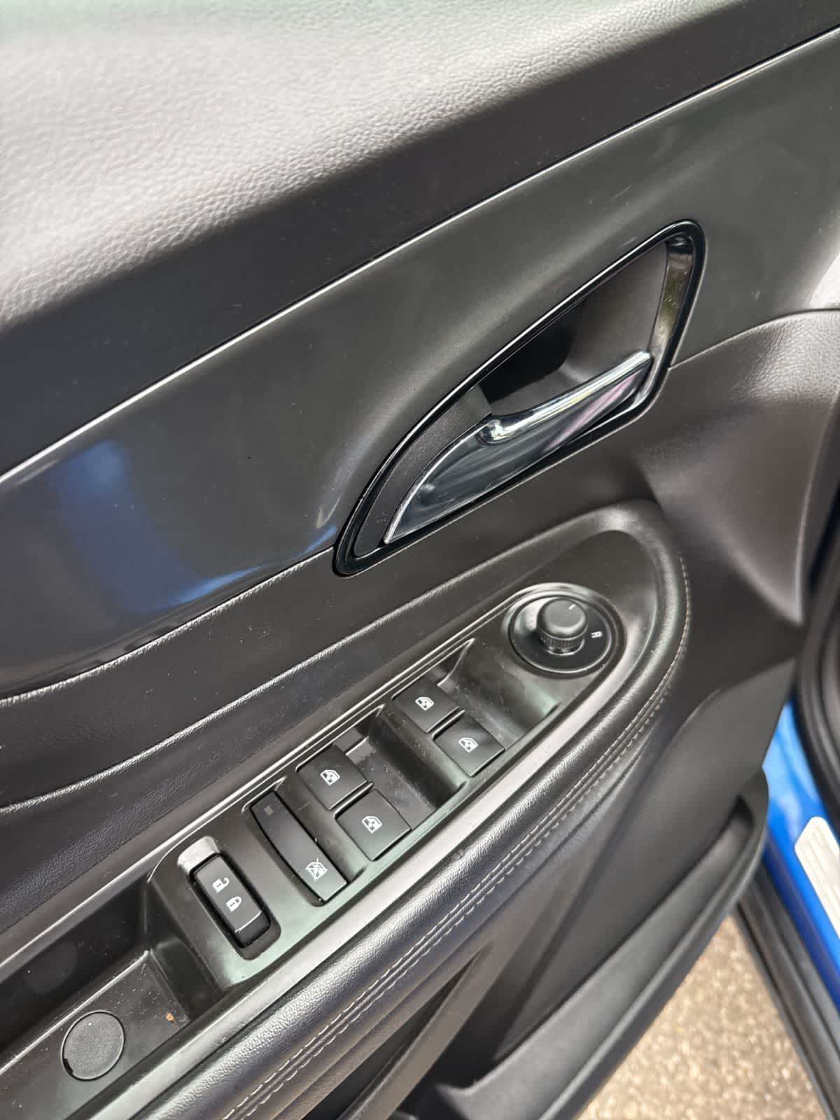 Thumbnail: 2018 Buick Encore - 10