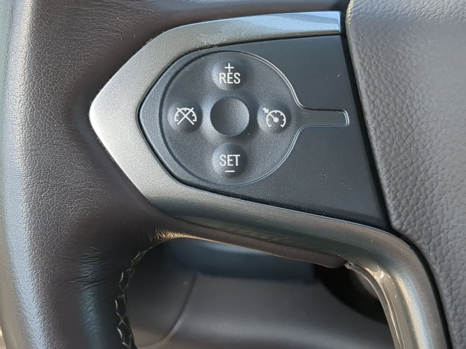 Thumbnail: 2018 Chevrolet Silverado 1500 - 26