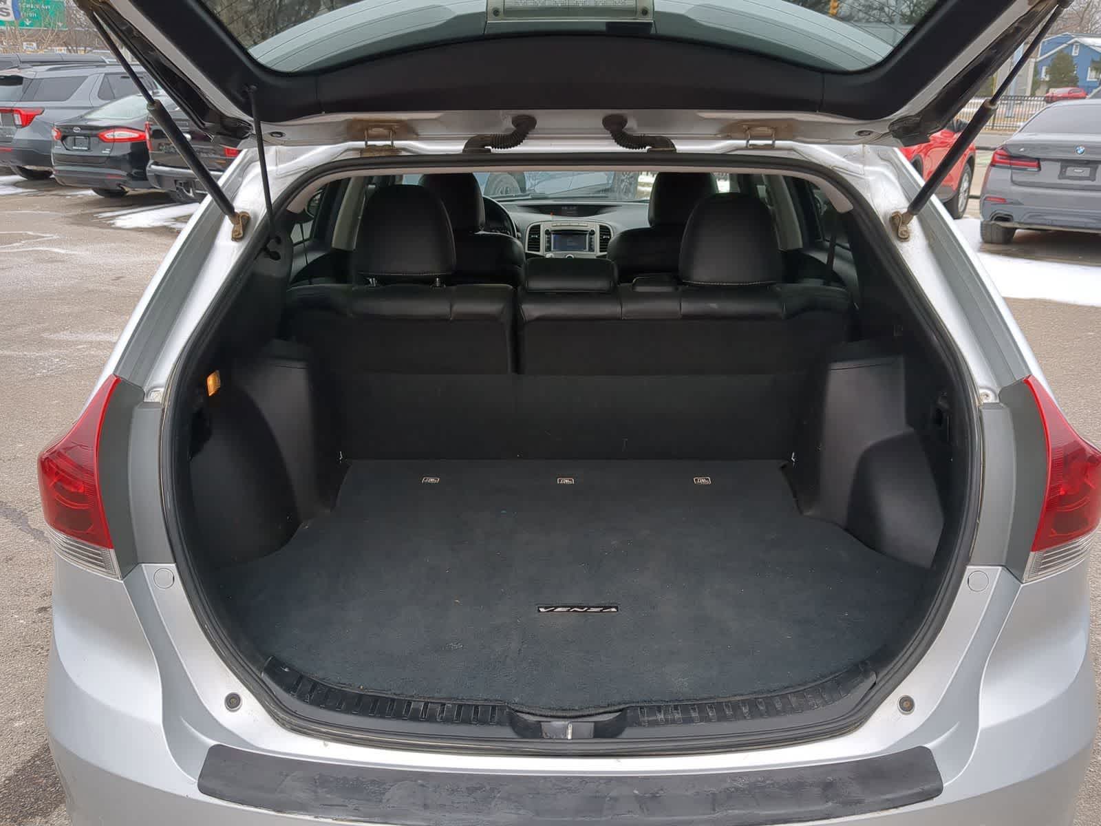 Thumbnail: 2014 Toyota Venza - 36