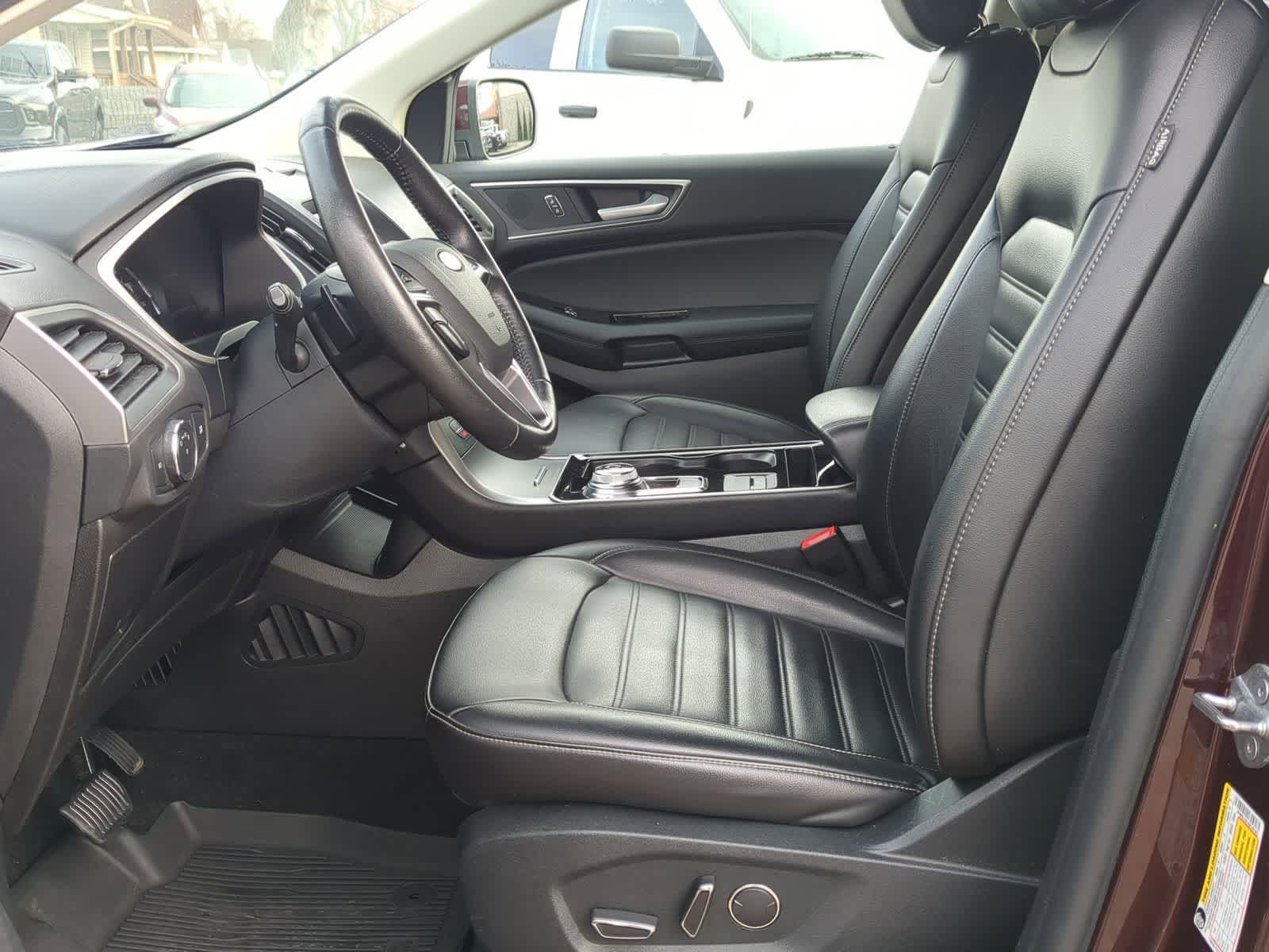 Thumbnail: 2019 Ford Edge - 21