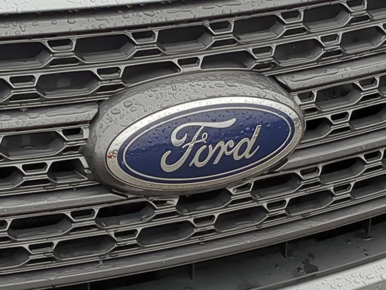 Thumbnail: 2022 Ford Explorer - 16