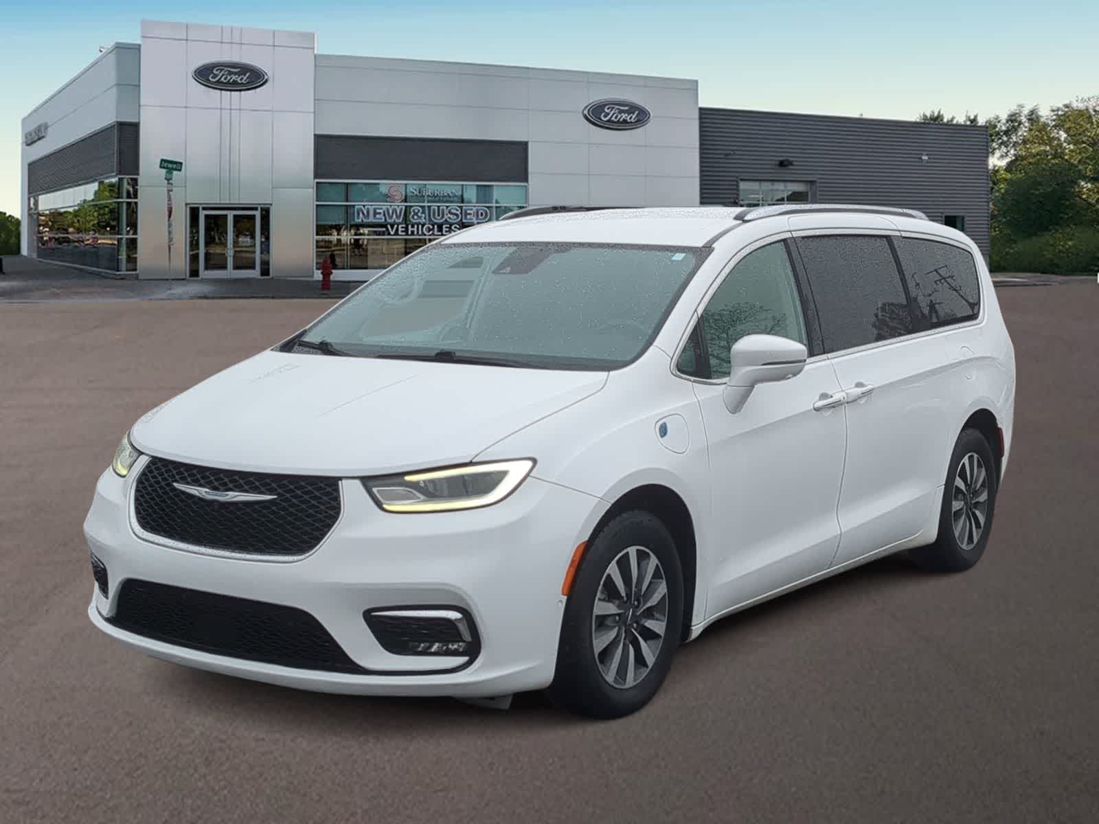 Thumbnail: 2021 Chrysler Pacifica - 5