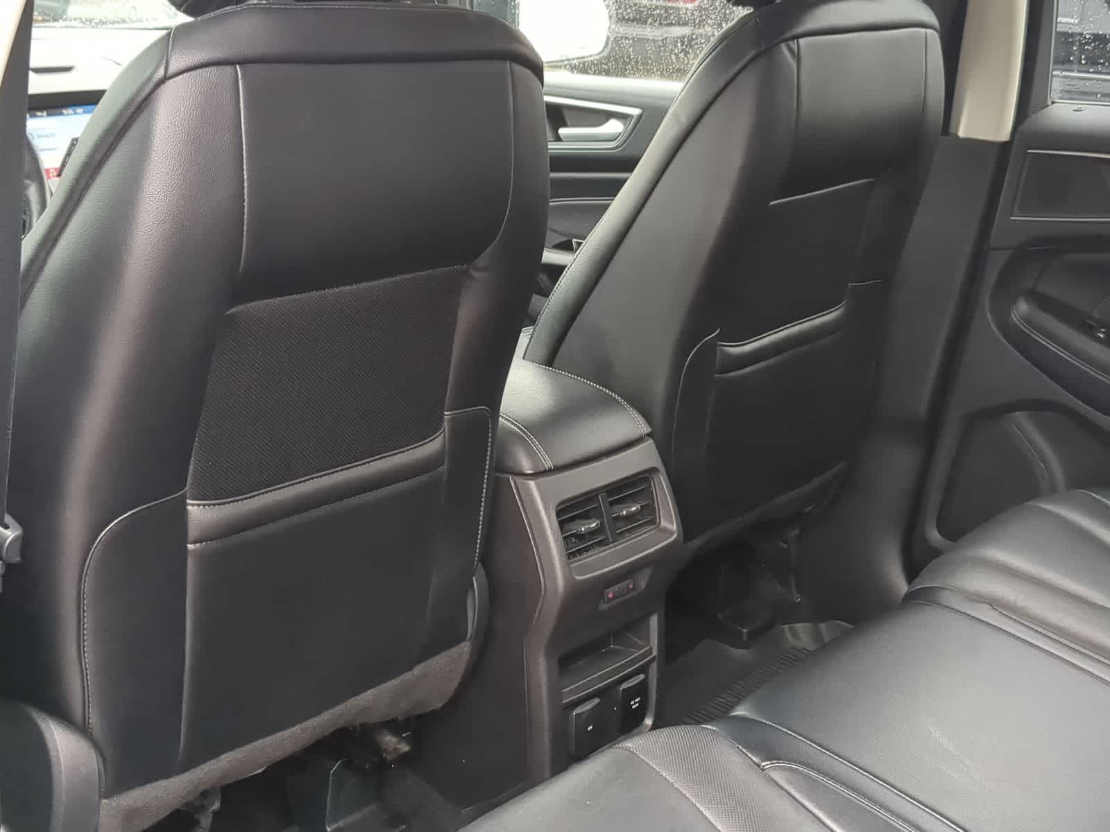 Thumbnail: 2017 Ford Edge - 24