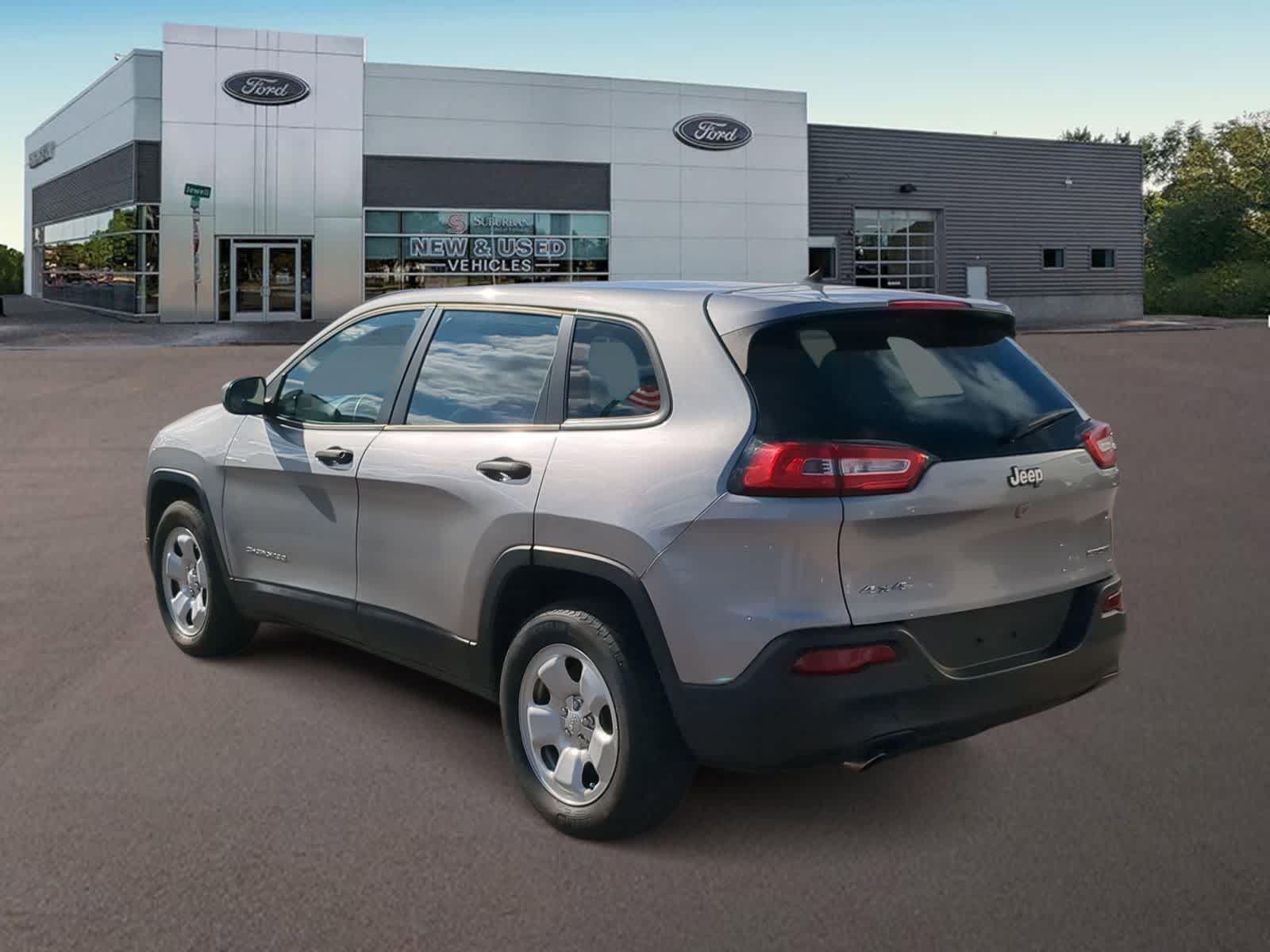 Thumbnail: 2014 Jeep Cherokee - 8